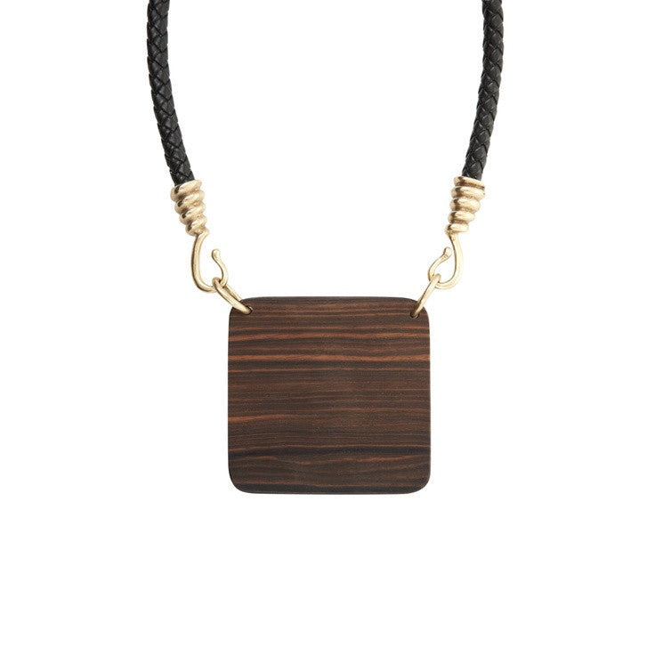 BCBGMAXAZRIA Wood Plate Necklace Closeup